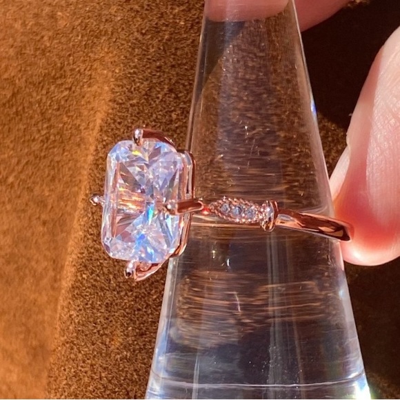 Art Deco Vintage Faceted Moissante & Rose Gold Vermiel Ring Sizes 7-8 or 9 - Picture 5 of 9